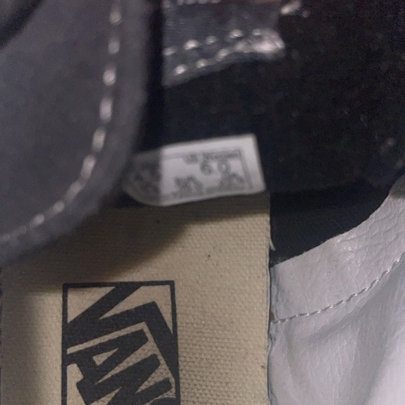 Barely worn vans hightops - Picture 6 of 6